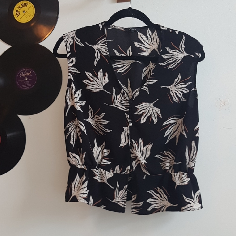 RW&CO Short sleeve blouse